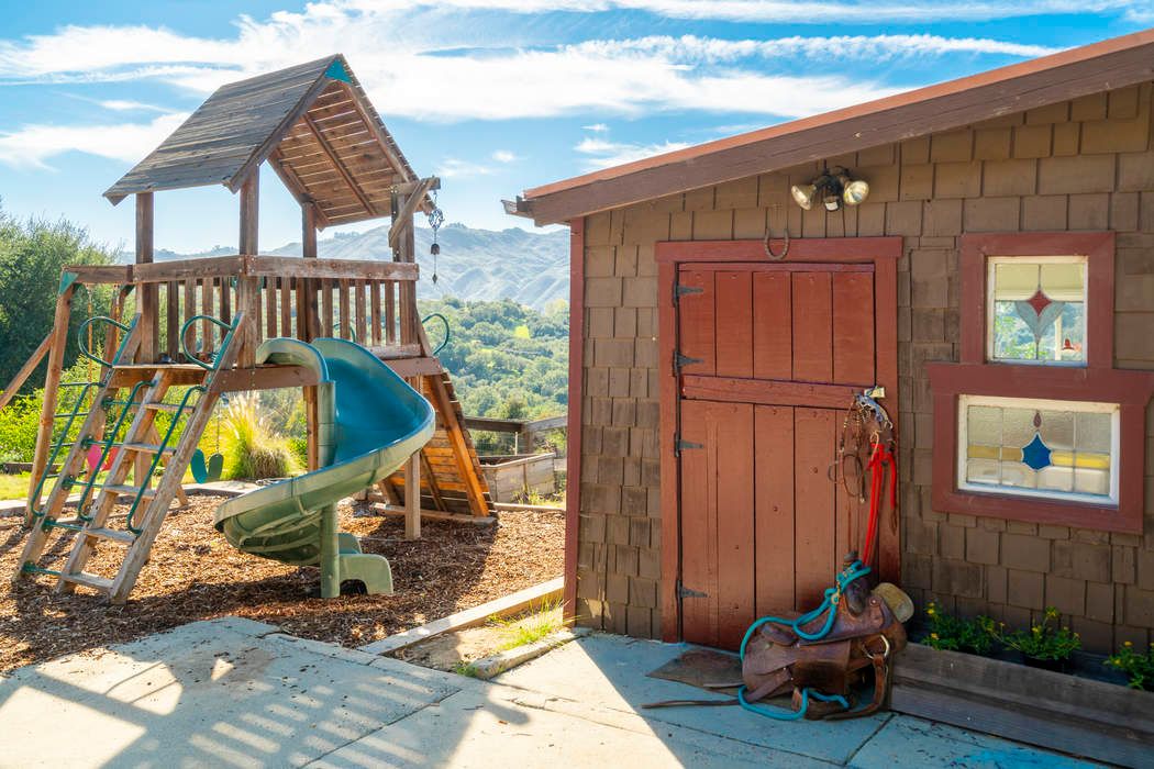 20756 Hillside Dr Topanga, CA 90290