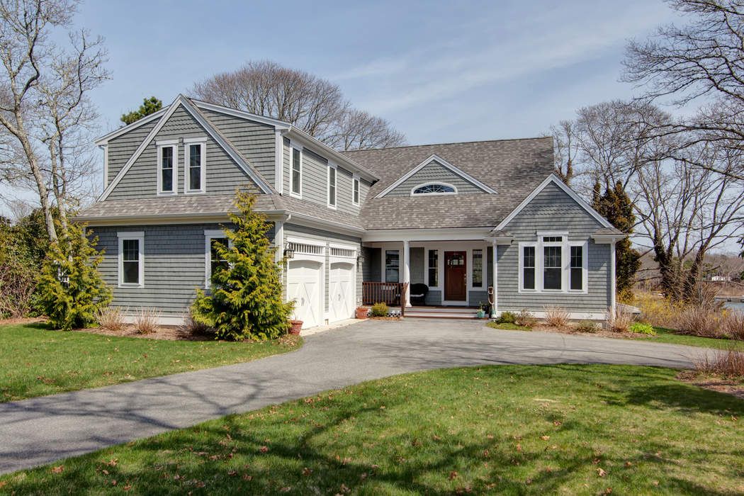 262 Acapesket Road, East Falmouth, MA 02536 Sotheby's International