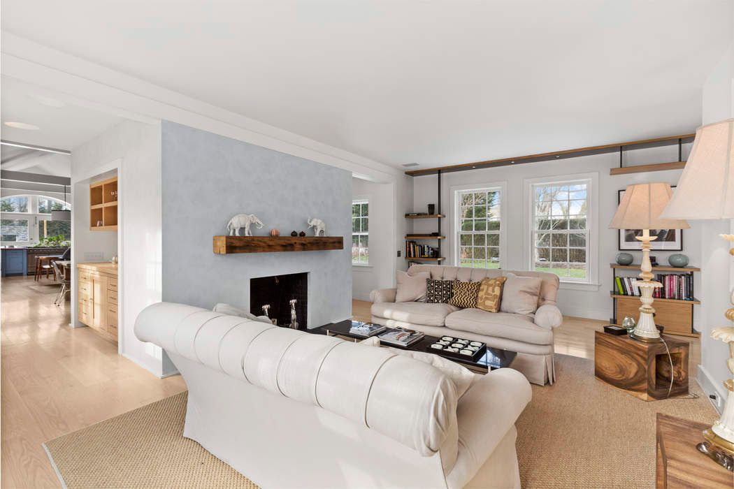 Bridgehampton Village South Bridgehampton, NY 11932 Sotheby's