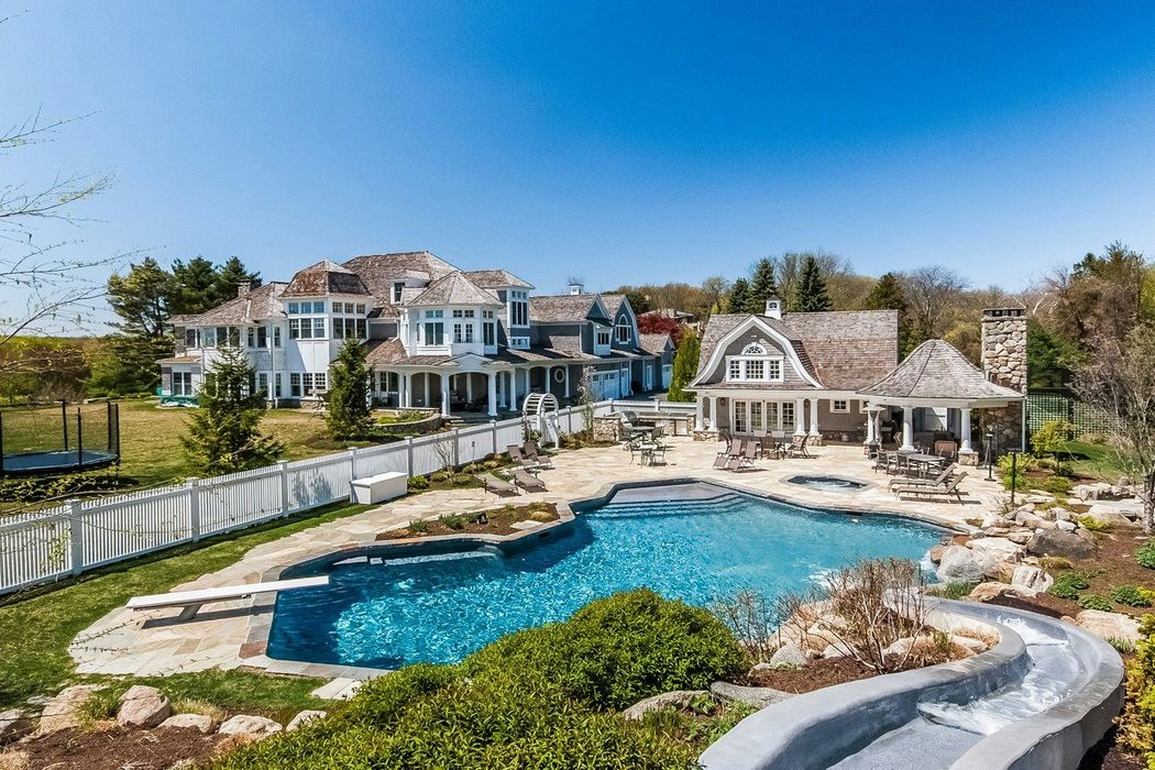 38 Hunting Ridge Lane, Wilton, CT 06897 Sotheby's International