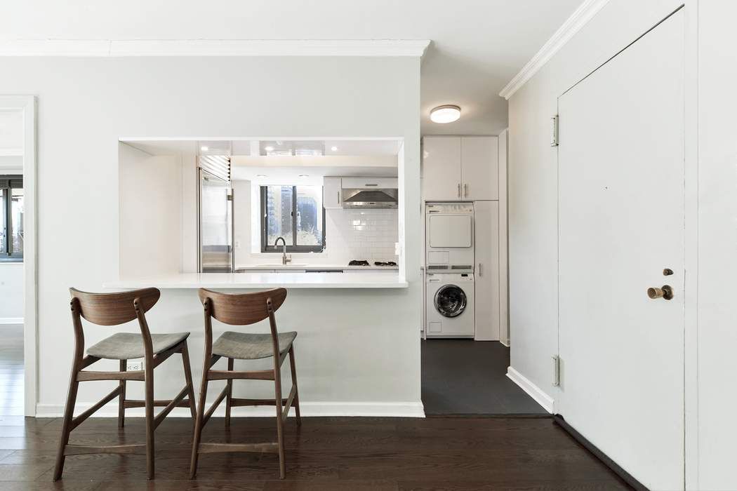 1725 York Avenue 4d New York Ny 10128 Sotheby S International Realty Inc