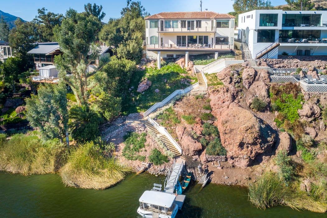 2102 Trentham Road, Lake Sherwood, CA 91361 Sotheby's International