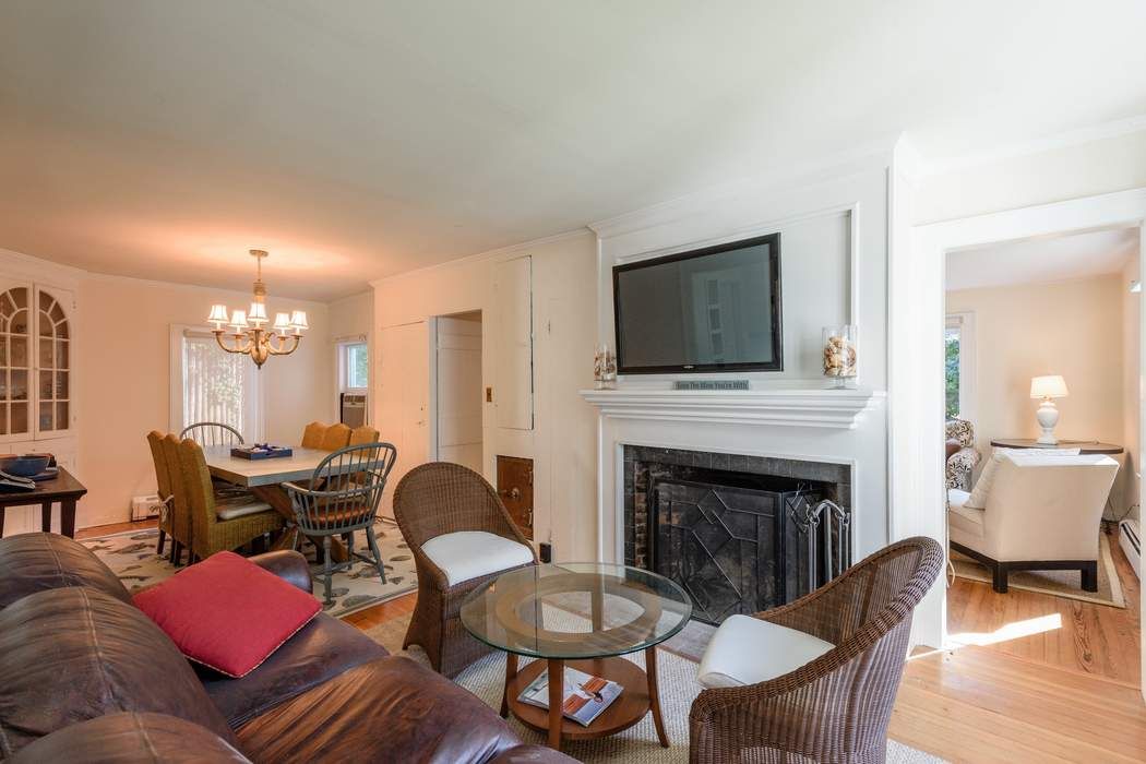 391 Hill Street, Southampton, NY 11968 Sotheby's International Realty