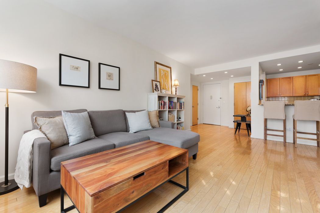 520 West 23rd Street Apt 9C, New York, NY 10011 Sotheby's