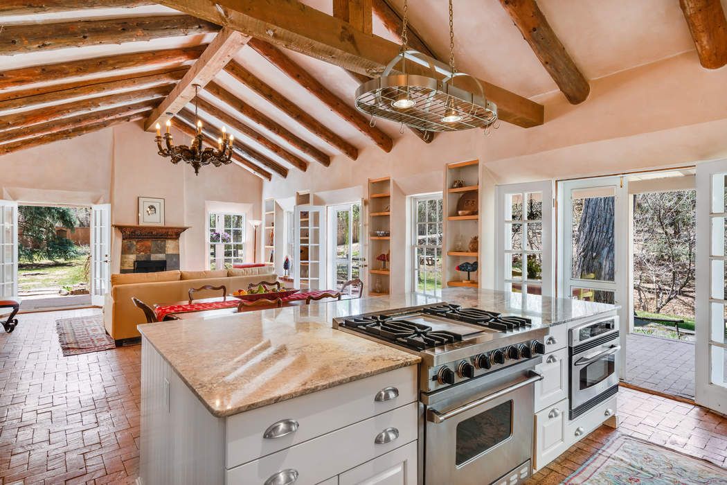 3 Tesuque Meadow, Santa Fe, NM 87506 Sotheby's International Realty, Inc.