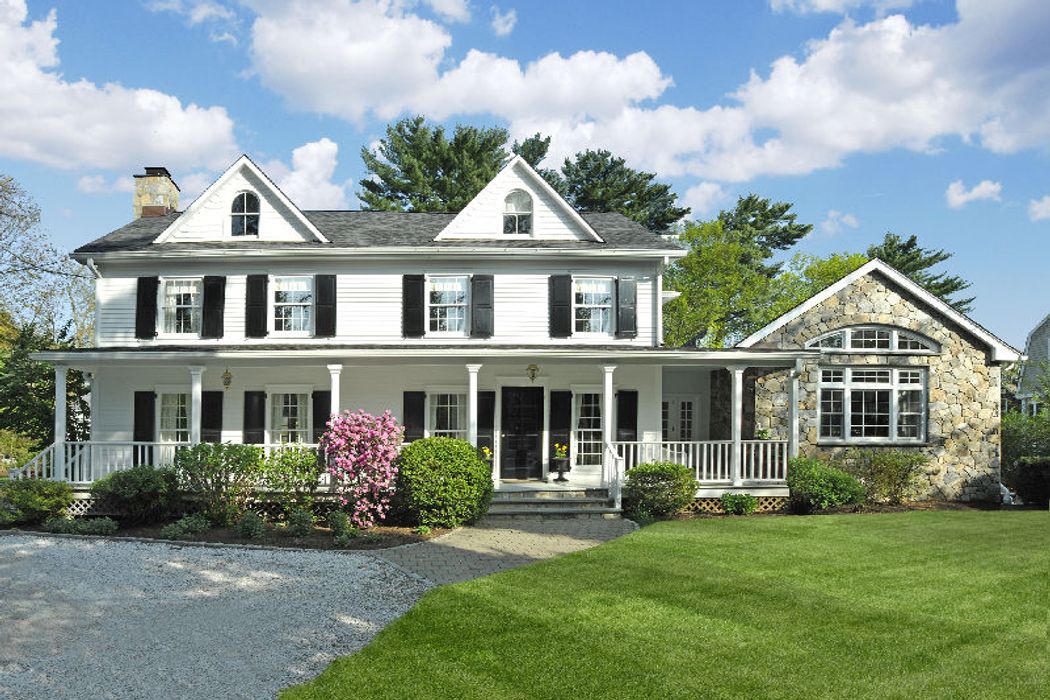 134 Shore Road, Old Greenwich, CT 06870 Sotheby's International