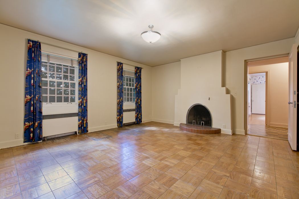 El Rancho De La Mariposa, Taos, NM 87571 Sotheby's International