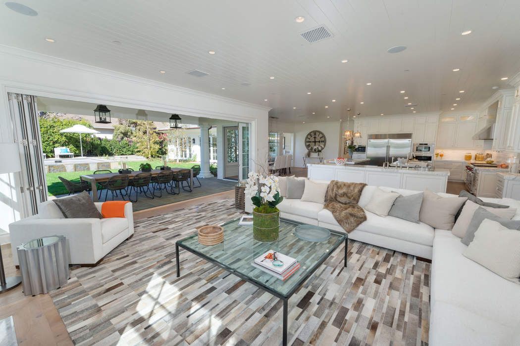 687 Amalfi Drive, Pacific Palisades, CA 90272 Sotheby's International