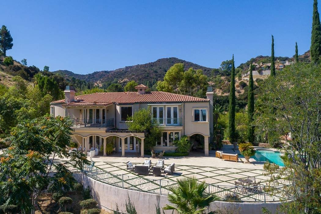 16980 Escalon Drive, Encino, CA 91436 Sotheby's International Realty