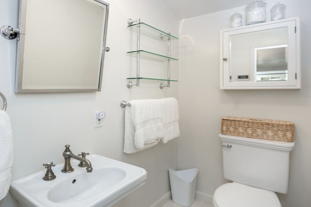 231 Gerard Drive, East Hampton, NY 11937 Sotheby's International