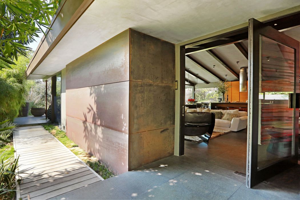 Exclusive Celebrity Retreat Los Angeles, CA 90068