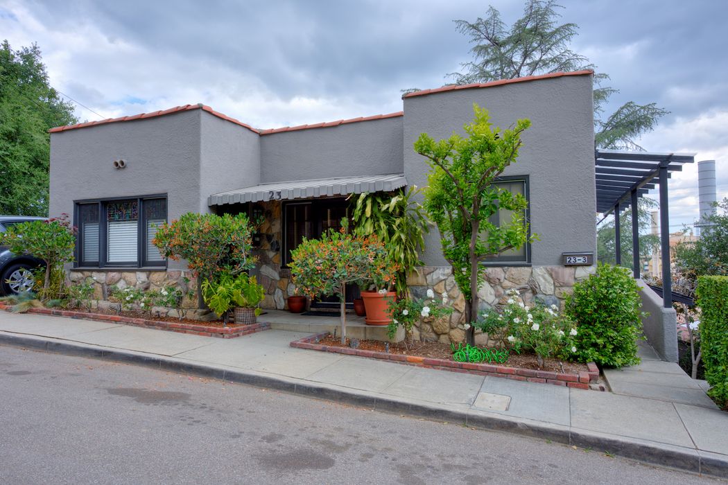23 Grace Terrace, Pasadena, CA 91105 Sotheby's International Realty, Inc.
