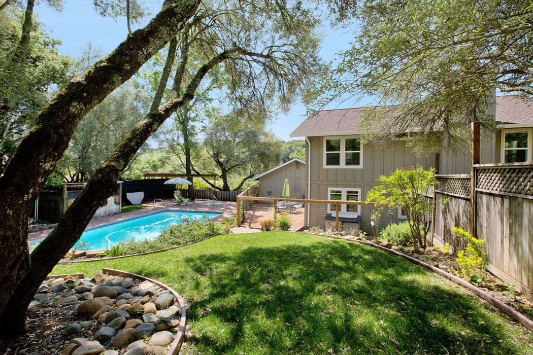 4880 Warm Springs Road 4882 Warm Springs Road, Glen Ellen, CA 95442