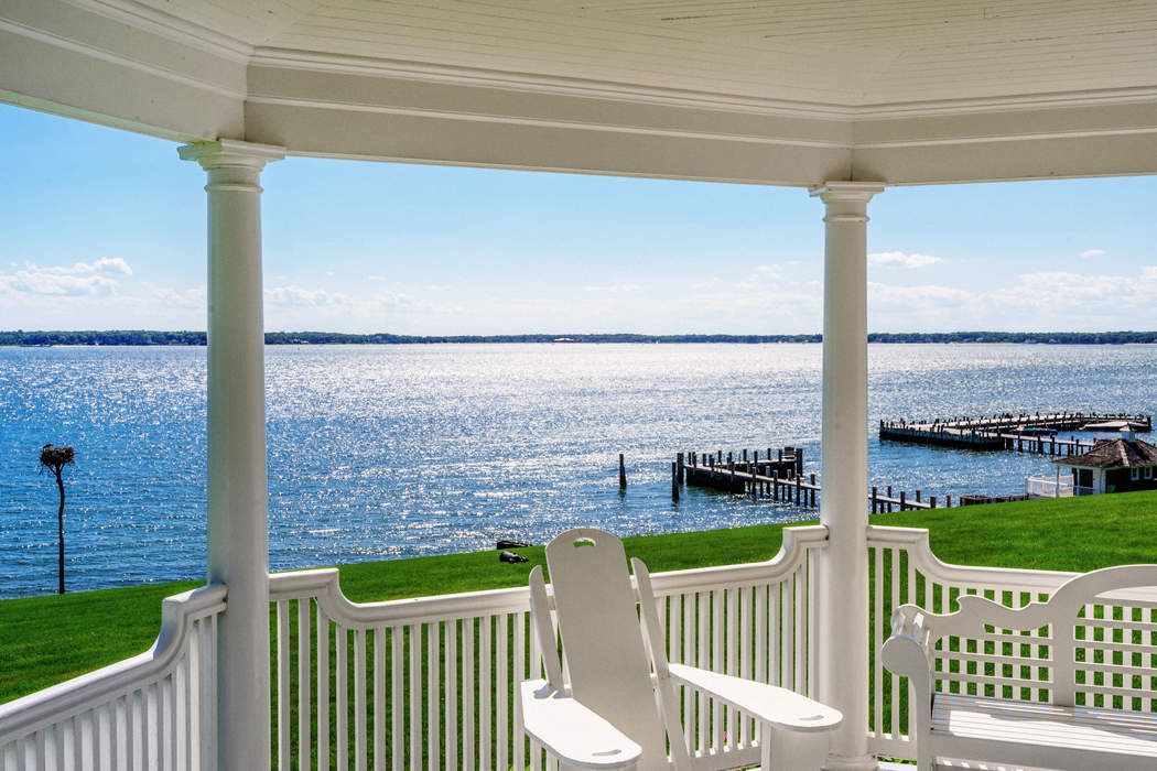 Most Extraordinary WorldClass Estate Shelter Island, NY 11964