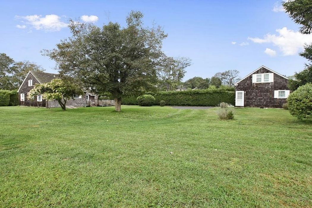 Classic Amagansett Lanes Amagansett, NY 11930 Sotheby's International