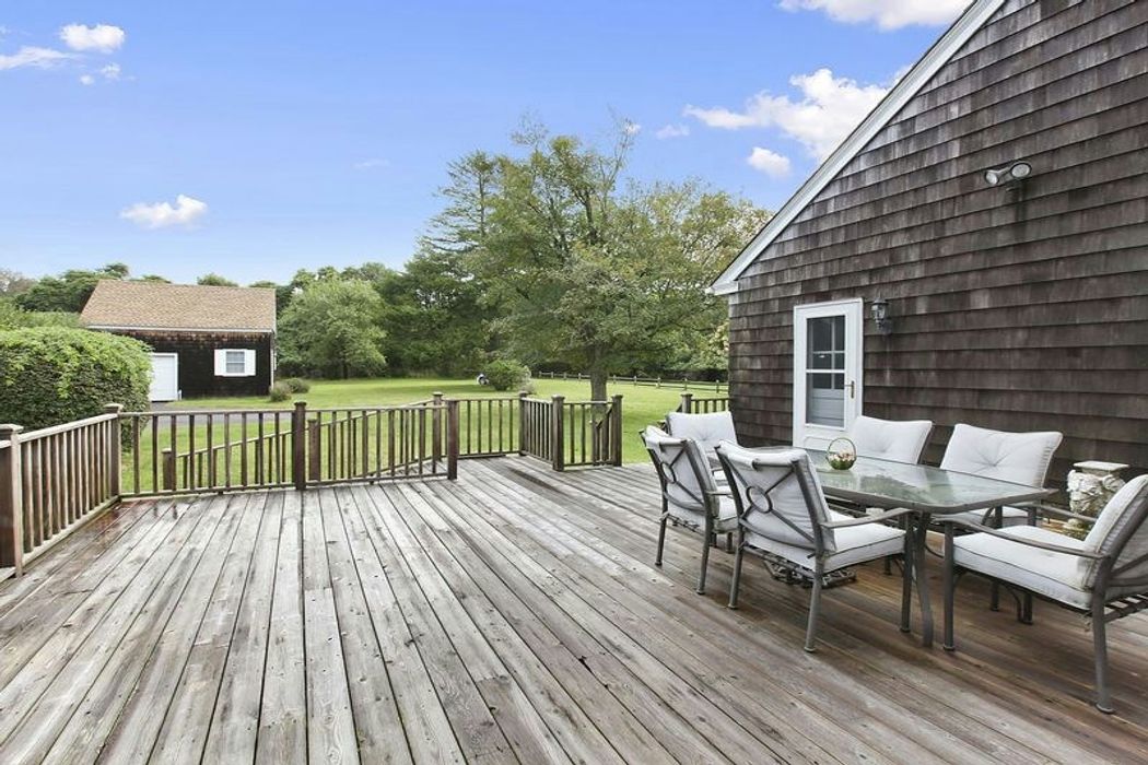 Classic Amagansett Lanes Amagansett, NY 11930 Sotheby's International