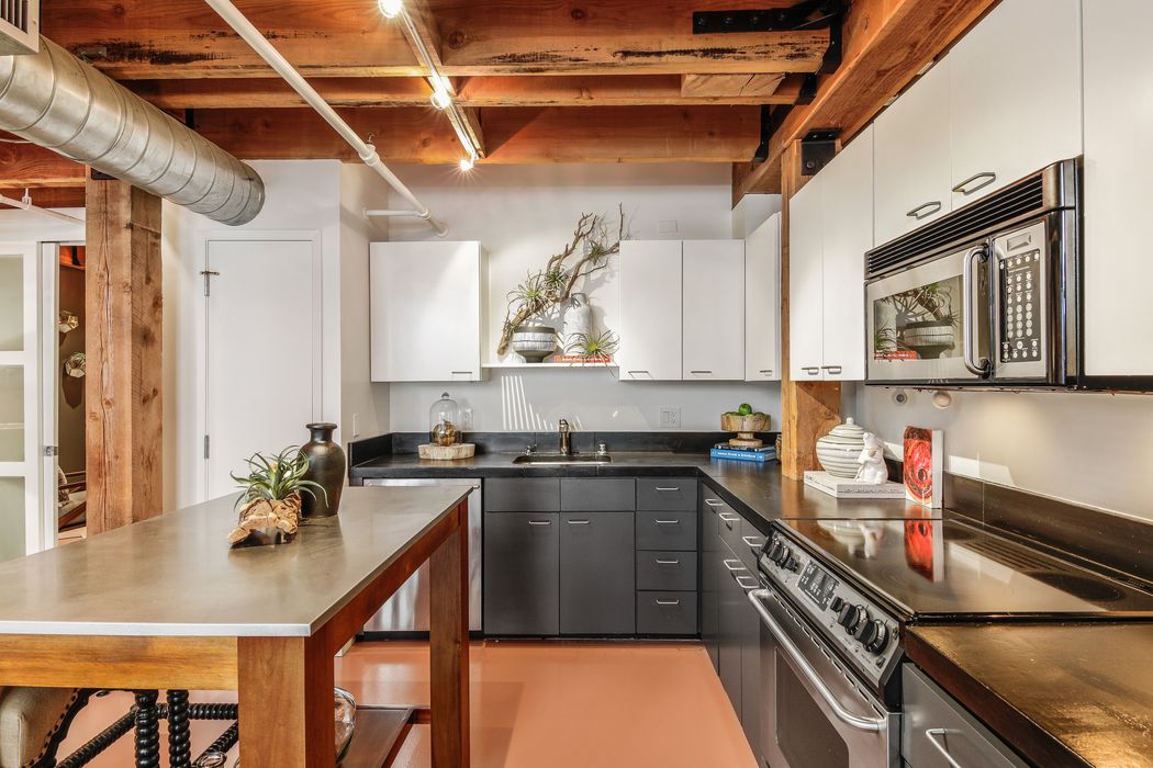 650 Delancey St Apt 219 San Francisco Ca 94107 Sotheby S