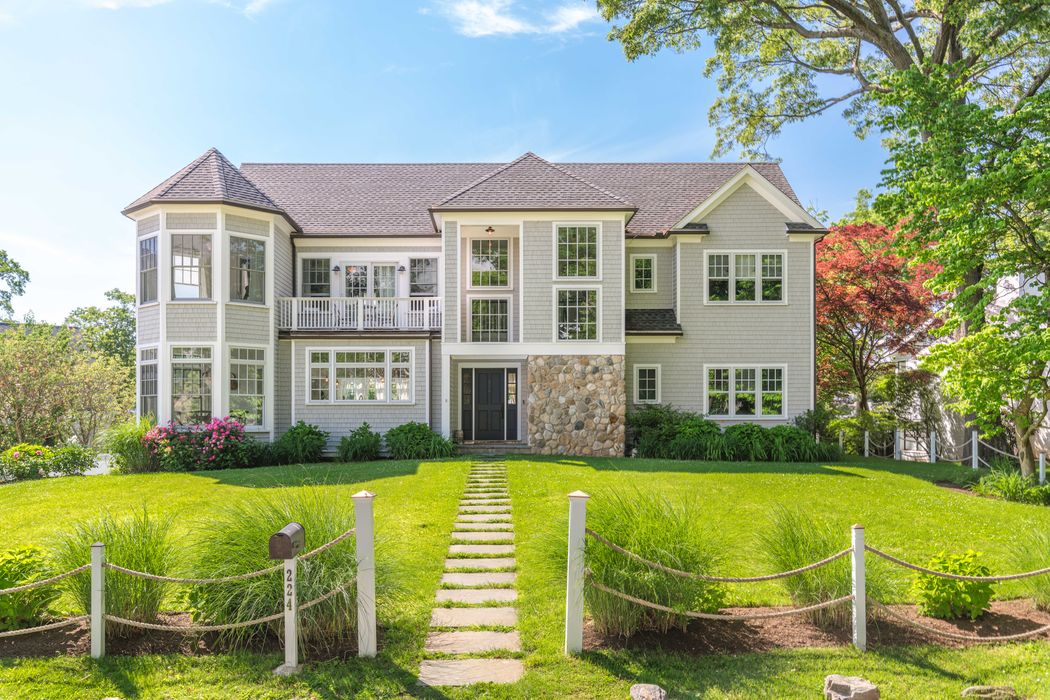 224 Byram Shore Road, Greenwich, CT 06830 Sotheby's International