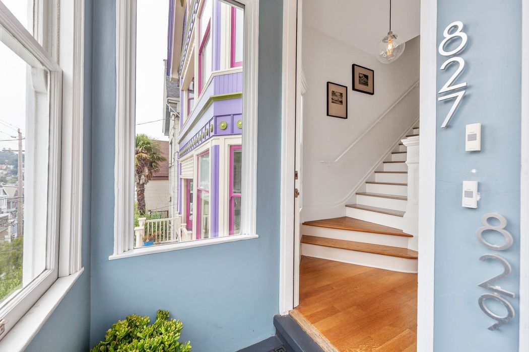 Modern Top Floor Eureka Valley Condo San Francisco, CA 94114 Sotheby's International Realty, Inc.