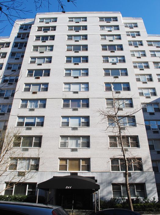 311 East 71st Street Apt 6a, New York, NY 10021 Sotheby's International Realty, Inc. 311 East 71st Street Apt 6a, New York, NY 10021 Sotheby's International Realty, Inc.