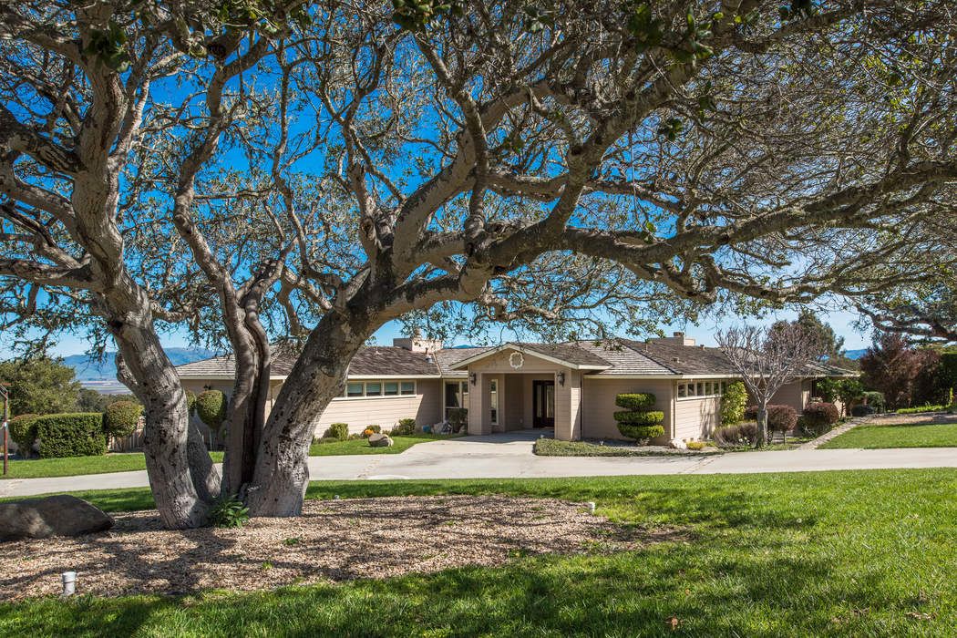 19550 Redding Drive, Salinas, CA 93908 Sotheby's International Realty