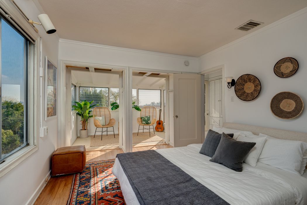 1831 Cerro Gordo Street, Los Angeles, CA 90026 Sotheby's