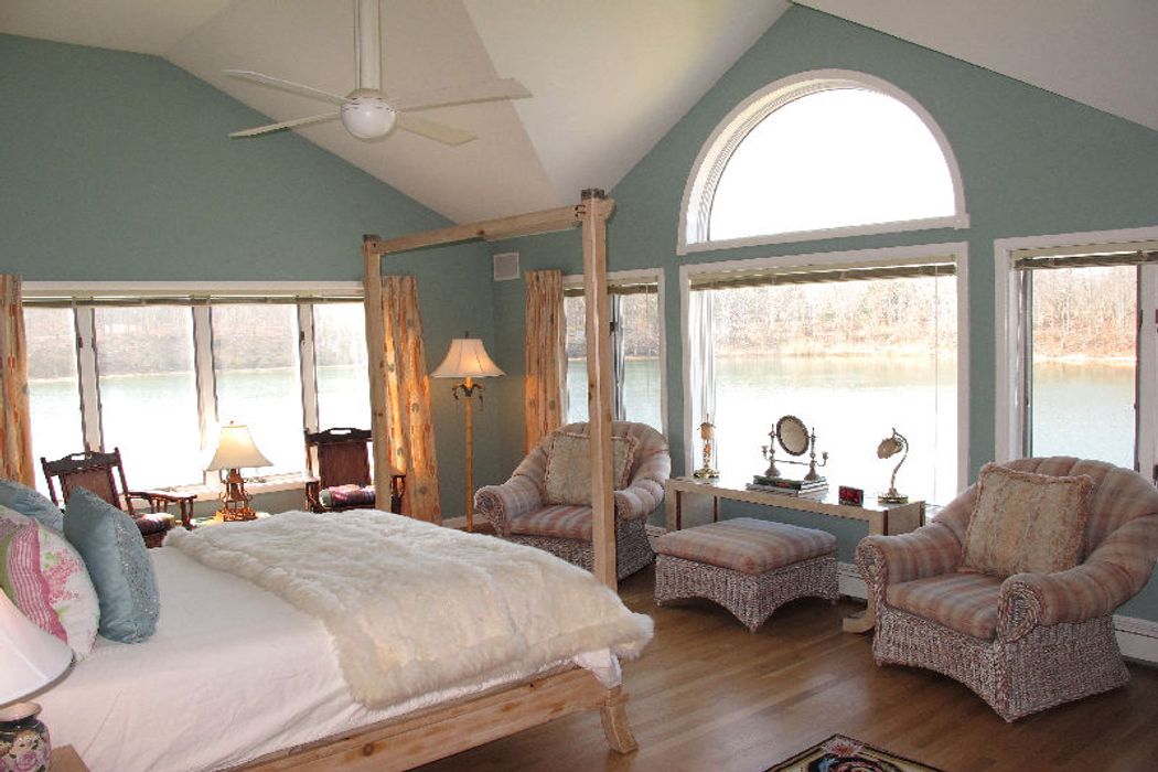 4 Doris Lane, North Sea, NY 11968 Sotheby's International Realty, Inc.