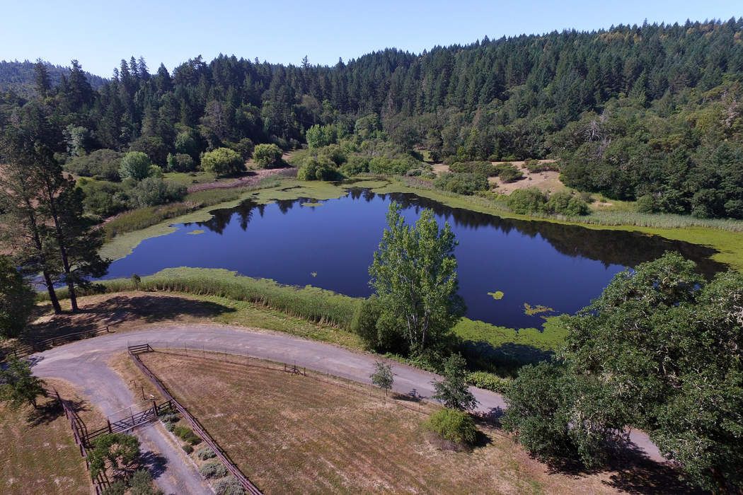 18400 Walker Rd, Willits, CA 95490 Sotheby's International Realty, Inc.