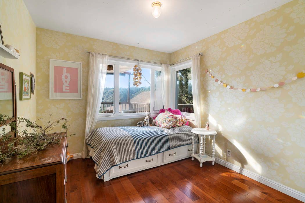 20756 Hillside Dr Topanga, CA 90290