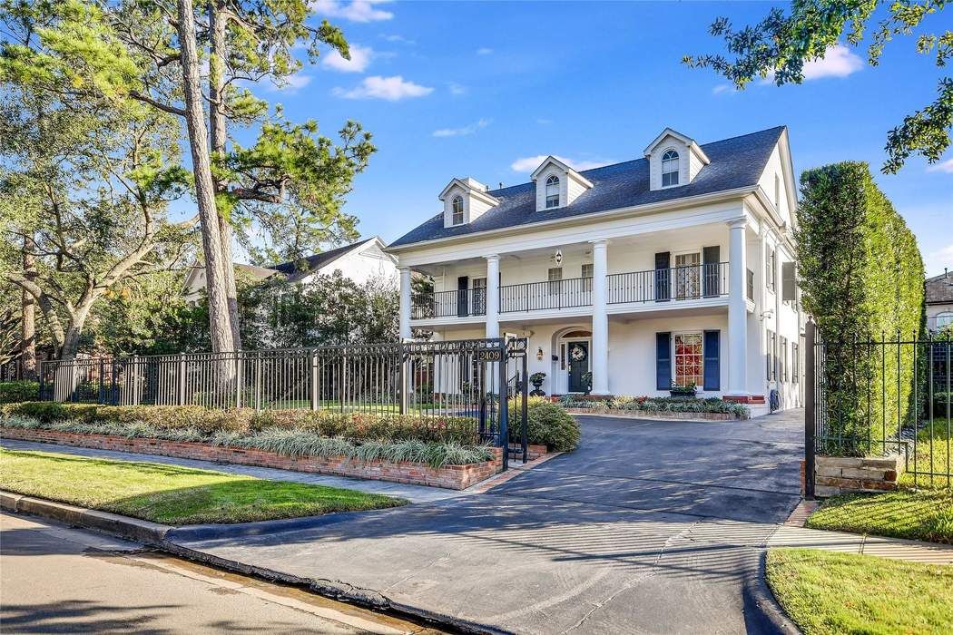 2409 Inwood Drive, Houston, TX 77019 Martha Turner Sotheby's