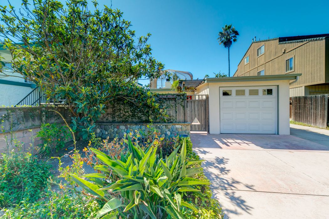2042 Ayala Street, Ventura, CA 93001 Sotheby's International Realty, Inc.