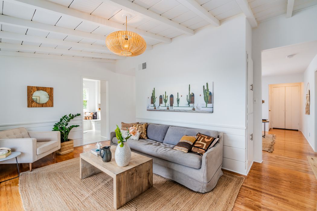 6320 Church Street Los Angeles, CA 90042