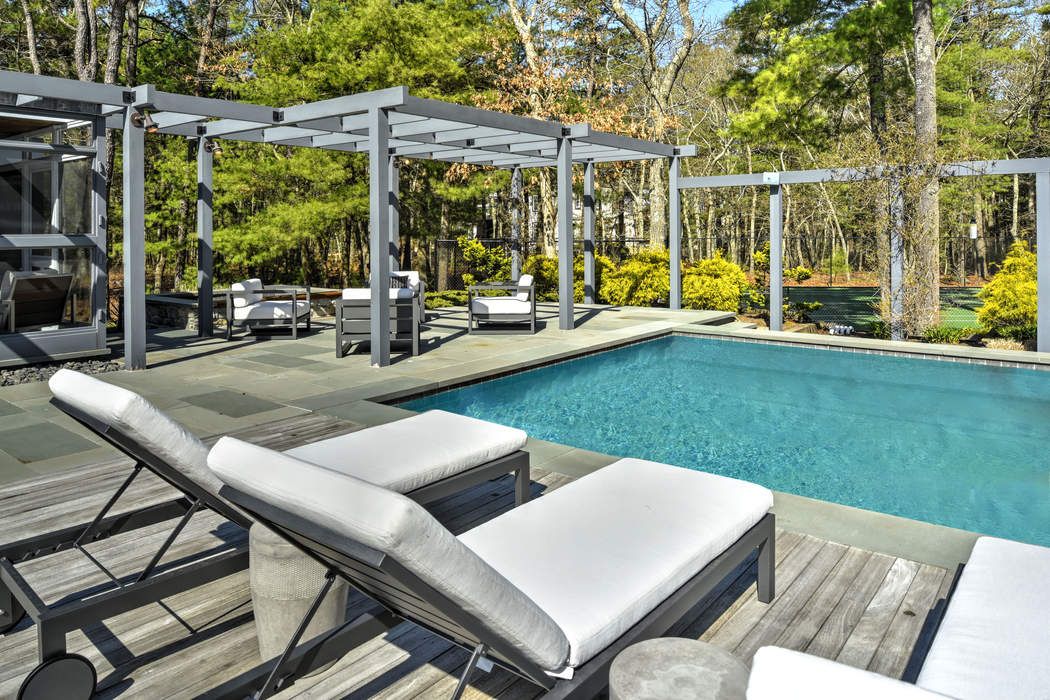 154 Swamp Road, East Hampton, NY 11937 Sotheby's International Realty