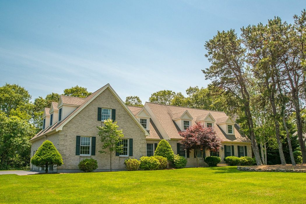794 Mistic Drive, Marstons Mills, MA 02648 Sotheby's International