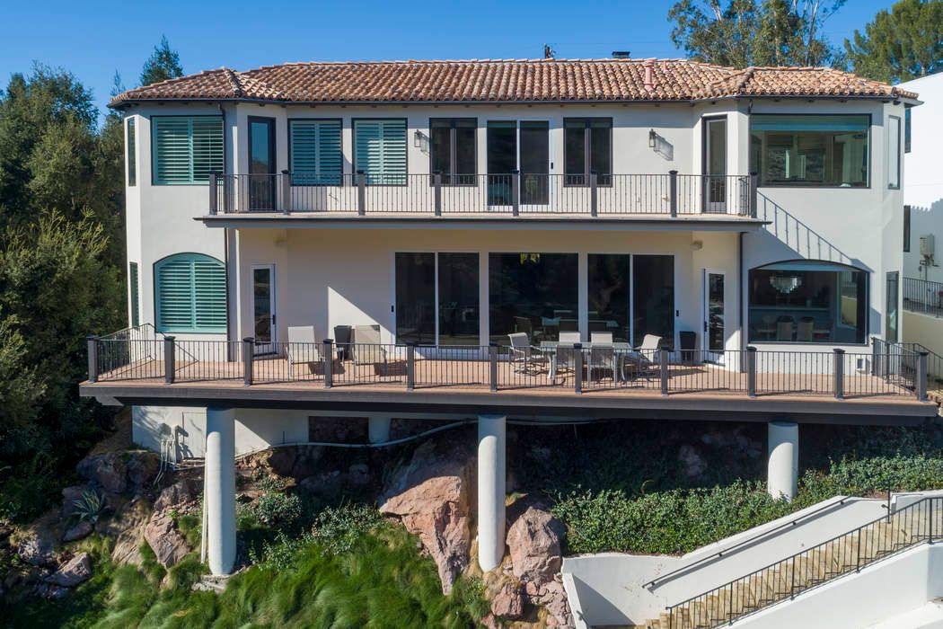 2102 Trentham Road, Lake Sherwood, CA 91361 Sotheby's International