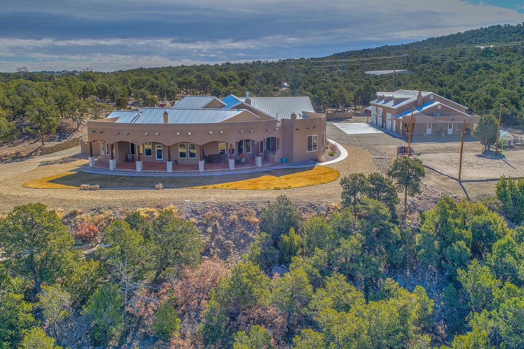 76 Via Sedillo, Tijeras, NM 87059 Sotheby's International Realty, Inc.