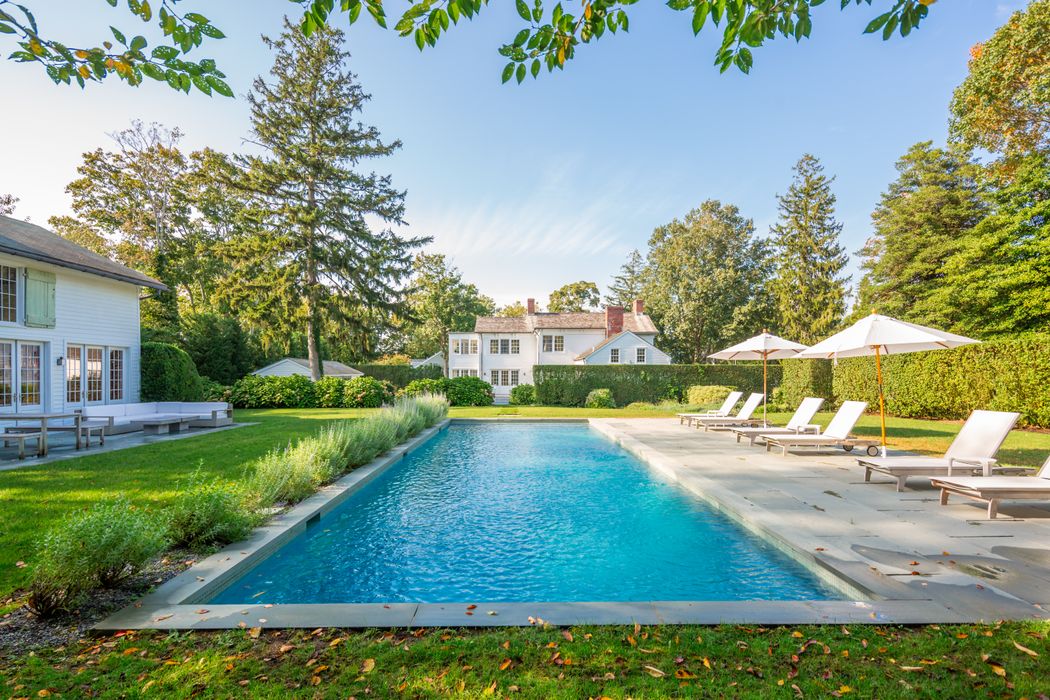 Sag Harbor Village Compound Sag Harbor, NY 11963 Sotheby's International Realty, Inc.