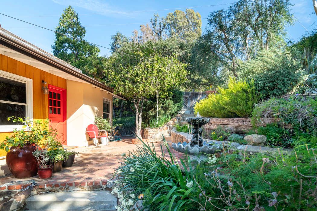 20756 Hillside Dr Topanga, CA 90290