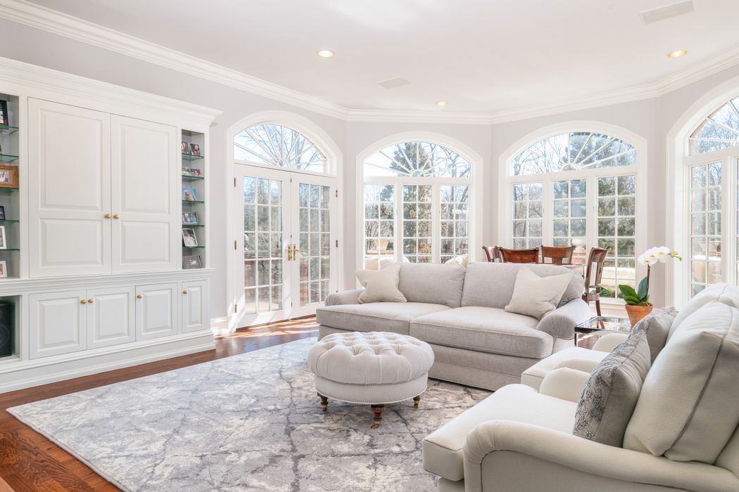 5 Ashton Drive, Greenwich, CT 06830 Sotheby's International Realty, Inc.