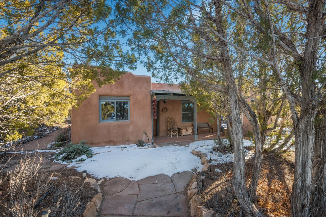 90 Cerrito De Baca Road, Ojo Caliente, NM 87549 Sotheby's