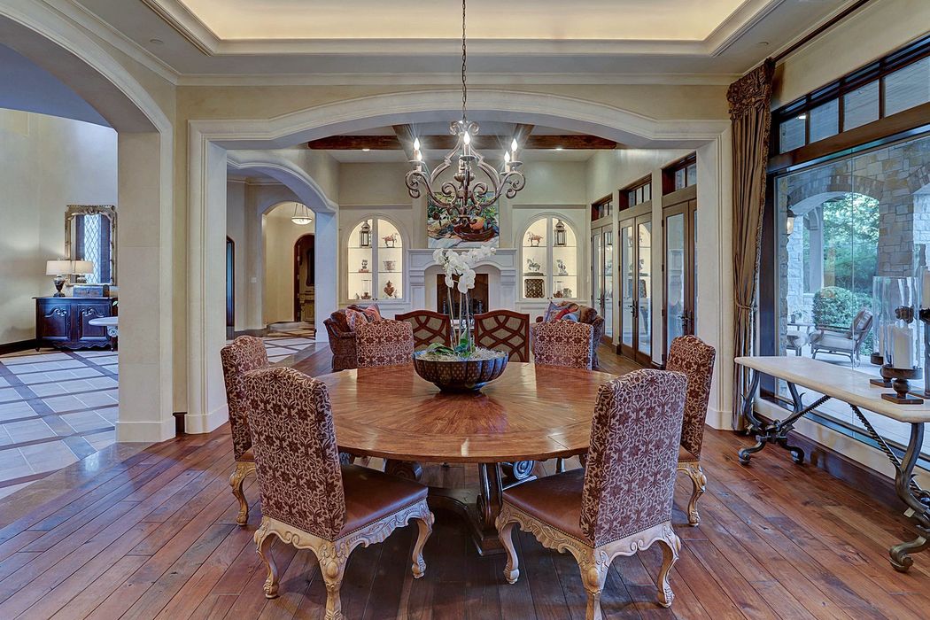 9 Lacewood Lane Houston Tx 77024 Sotheby S International