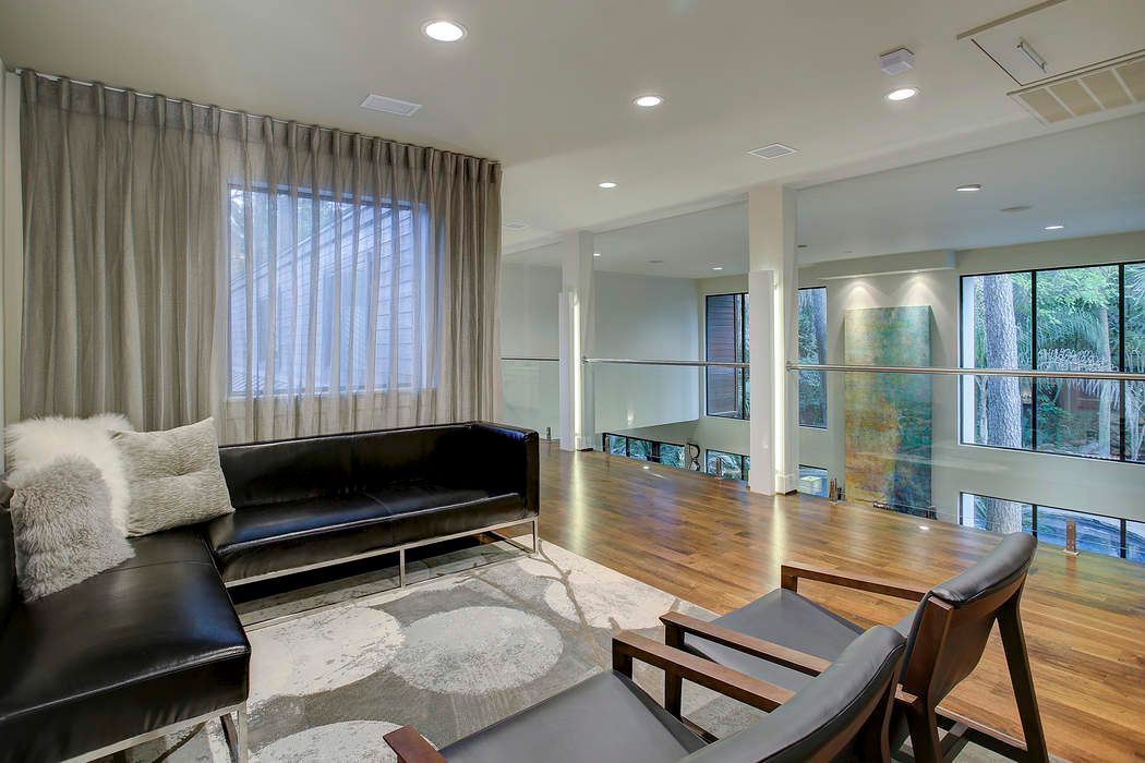 9 Farnham Park Drive, Houston, TX 77024 Martha Turner Sotheby's