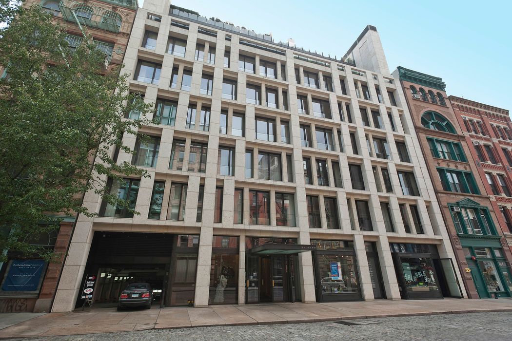 25 Bond Street, 2W New York, NY 10012 Sotheby's International Realty