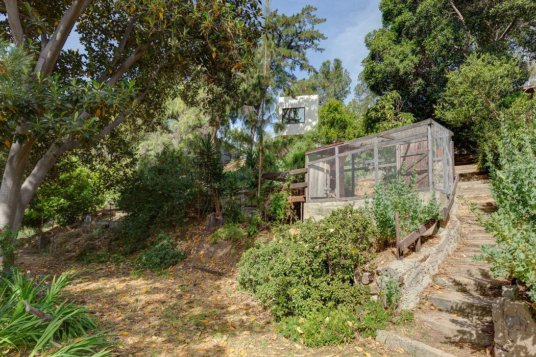 1942 Lemoyne Street, Los Angeles, CA 90026 Sotheby's International
