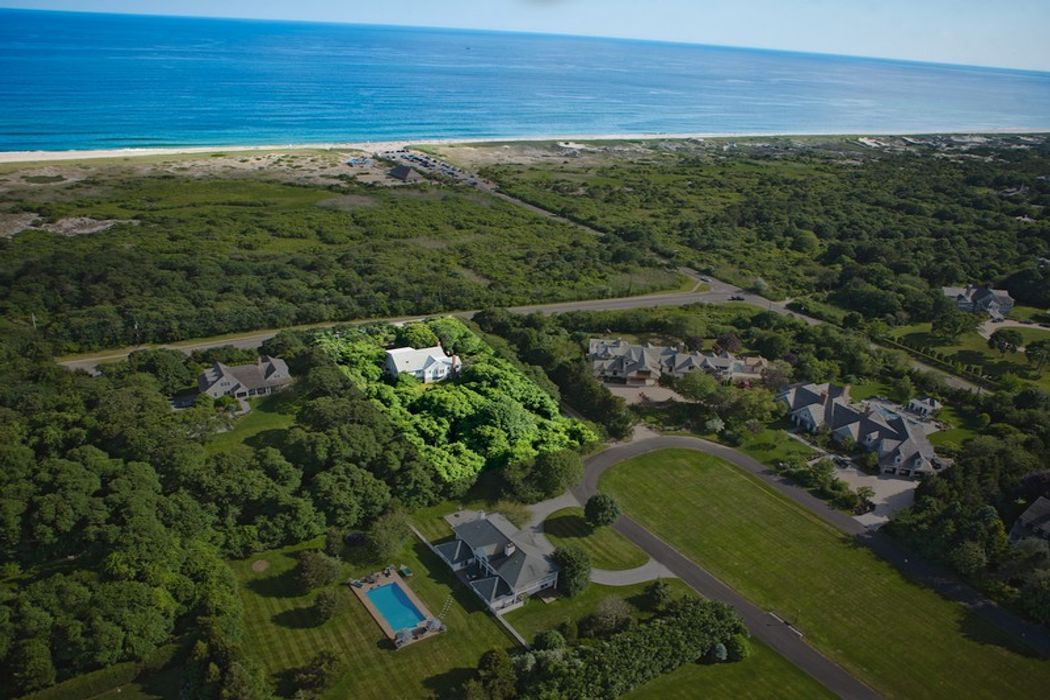 St. Mary's Lane, Amagansett Amagansett, NY 11937 Sotheby's