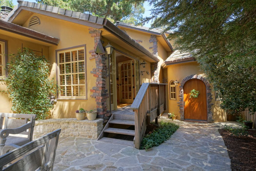 Crespi 6 Se Of Mountain View Carmel Ca 93921 Sotheby S