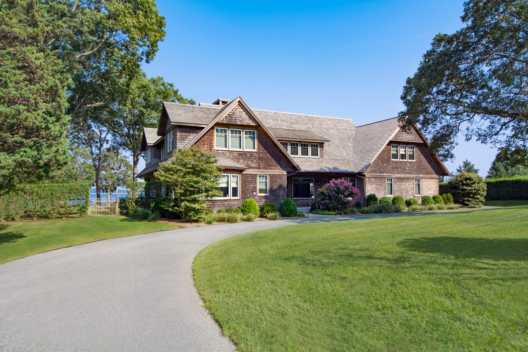 5 Bay View Drive, Sag Harbor, NY 11963 Sotheby's International Realty