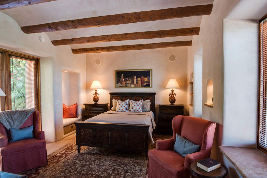 1062 Sierra Del Norte, Santa Fe, NM 87501 Sotheby's International