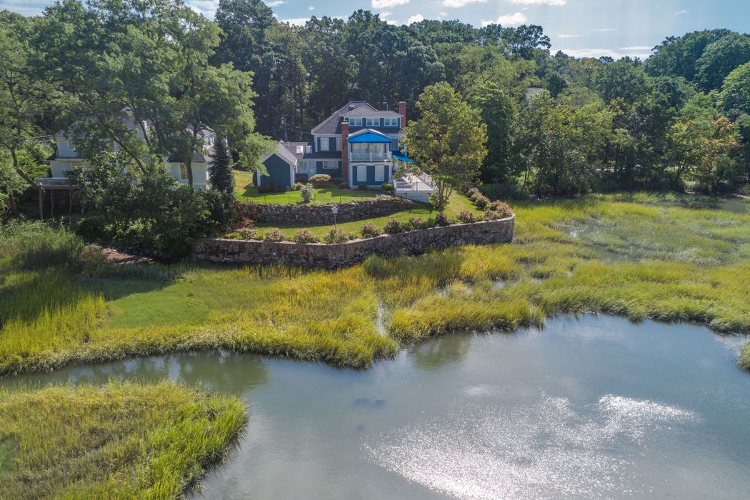 88 Indian Harbor Drive, Greenwich, CT 06830 Sotheby's International