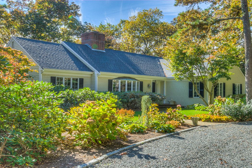 11 Admirals Lane, Osterville, MA 02655 Sotheby's International Realty